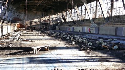 "Будемо зариватися в землю і виживати": як живе Шосткинська громада під час відключень світла через атаки РФ "Будемо зариватися в землю і виживати": як живе Шосткинська громада під час відключень світла через атаки РФ