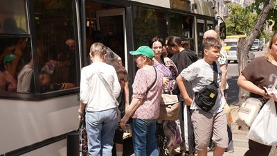 Розрахунок карткою в тролейбусах: у Кропивницькому перший день тестують електронну систему оплати за проїзд Розрахунок карткою в тролейбусах: у Кропивницькому перший день тестують електронну систему оплати за проїзд
