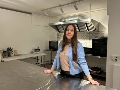 "Готувати разом — це об’єднує" — дружина військовослужбовця відкрила у Житомирі кулінарну студію "Готувати разом — це об’єднує" — дружина військовослужбовця відкрила у Житомирі кулінарну студію