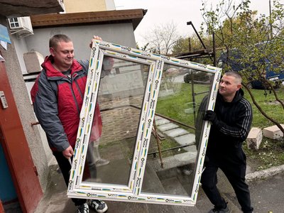 У Смілі на Черкащині розпочнуть встановлювати вікна в пошкодженій «шахедом» багатоповерхівці У Смілі на Черкащині розпочнуть встановлювати вікна в пошкодженій «шахедом» багатоповерхівці