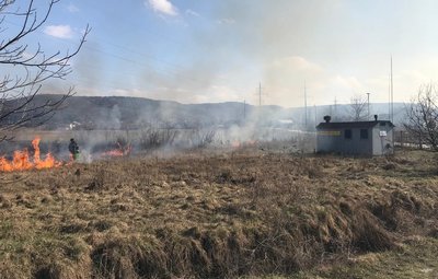 Пожежа на Тернопільщині, біля вузла обліку Тернопільгазу, рятувальники, березень 2025