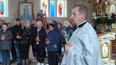 Вважався зниклим безвісти: у Миколаєві попрощалися з бійцем ТрО Олександром Усенком Вважався зниклим безвісти: у Миколаєві попрощалися з бійцем ТрО Олександром Усенком