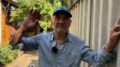 «Вискочила у город, впала і чекала, коли закінчиться це пекло»: очевидці розповіли про атаку РФ по Новгороду-Сіверському «Вискочила у город, впала і чекала, коли закінчиться це пекло»: очевидці розповіли про атаку РФ по Новгороду-Сіверському