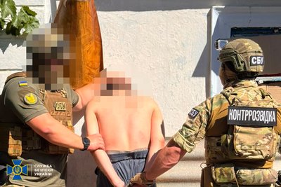 СБУ викрила у Херсоні двох інтернет-агітаторів, які виправдовували російську агресію