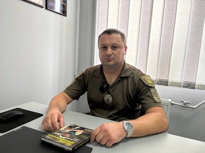 Створив перший в Україні посібник з теорії дресирування собак: житомирський кінолог Сергій Гайдук Створив перший в Україні посібник з теорії дресирування собак: житомирський кінолог Сергій Гайдук