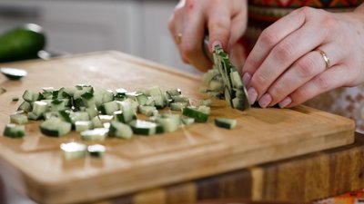 "Кулінарний спадок": Рецепт холодника від рівнянки Марії Макарчук "Кулінарний спадок": Рецепт холодника від рівнянки Марії Макарчук