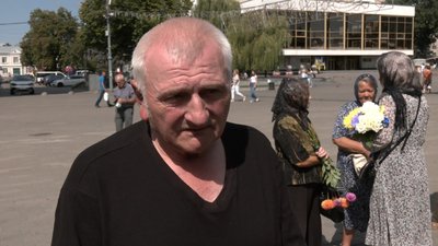 Останній бій прийняли на Донеччині: у Луцьку попрощалися з воїнами Миколою Стасюком і Сергієм Токарчуком Останній бій прийняли на Донеччині: у Луцьку попрощалися з воїнами Миколою Стасюком і Сергієм Токарчуком