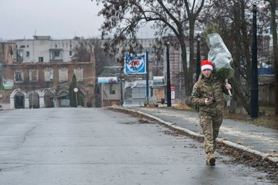 Свята у країнах, де нині тривають війни (ФОТО) Свята у країнах, де нині тривають війни (ФОТО)