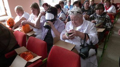 Протигази на понад 9,5 млн грн передали соціальним закладам Рівненщини Протигази на понад 9,5 млн грн передали соціальним закладам Рівненщини