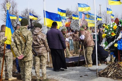Загинув торік на Харківщині. У Гайвороні на Кіровоградщині попрощалися з Андрієм Горбатюком Загинув торік на Харківщині. У Гайвороні на Кіровоградщині попрощалися з Андрієм Горбатюком