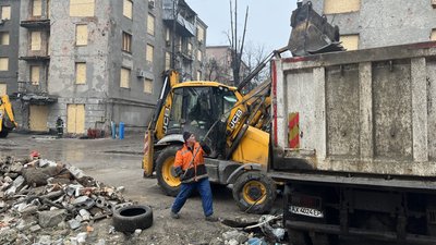 Розбір завалів у середмісті Харкова завершений на 80% Розбір завалів у середмісті Харкова завершений на 80%