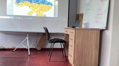"Хочеться віддати все". Історія вчительки з Херсонщини, яка стала волонтеркою і підтримує громаду та військових "Хочеться віддати все". Історія вчительки з Херсонщини, яка стала волонтеркою і підтримує громаду та військових