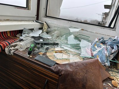 "Дякуємо Богу, що взяв грішми". Семеро поранених, серед них діти: які наслідки масованого обстрілу Дніпра "Дякуємо Богу, що взяв грішми". Семеро поранених, серед них діти: які наслідки масованого обстрілу Дніпра