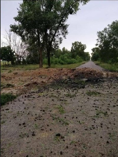 Через потрапляння блискавки у замінований відрізок дороги сполученням Народичі – Радча зруйновано дорогу Через потрапляння блискавки у замінований відрізок дороги сполученням Народичі – Радча зруйновано дорогу