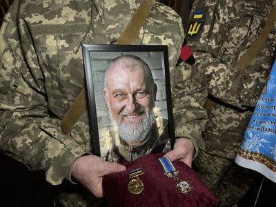 У Полтаві прощаються із військовими Віталієм Тараном та Сергієм Арестовим У Полтаві прощаються із військовими Віталієм Тараном та Сергієм Арестовим