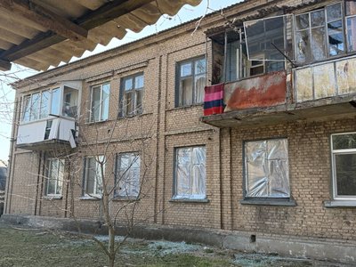 Війська РФ вдарили по Дніпру: є поранений, пошкоджені будинки. Що відбувається на місці події Війська РФ вдарили по Дніпру: є поранений, пошкоджені будинки. Що відбувається на місці події