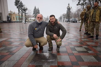 На Алеї сміливості закарбували ім'я засновника World Central Kitchen На Алеї сміливості закарбували ім'я засновника World Central Kitchen