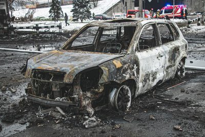 Рятувальники показали наслідки ракетних обстрілів Києва