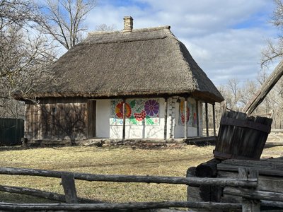 “Щоб не забували, як наші пращури жили”. У прифронтовій Донеччині зберігають музей просто неба “Щоб не забували, як наші пращури жили”. У прифронтовій Донеччині зберігають музей просто неба