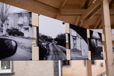 "Місце пасажира": у Луцьку відкрили виставку військового та фотографа "Місце пасажира": у Луцьку відкрили виставку військового та фотографа