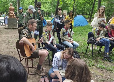 Присяга на вірність Богові й Україні: чернівчанин про те, як цінності "Пласту" вплинули на рішення долучитися до війська Присяга на вірність Богові й Україні: чернівчанин про те, як цінності "Пласту" вплинули на рішення долучитися до війська
