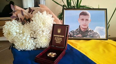 Загиблого військового з Одещини Романа Маргазу посмертно нагородили «Знаком пошани» Загиблого військового з Одещини Романа Маргазу посмертно нагородили «Знаком пошани»