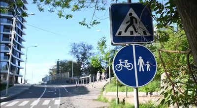 На Трасі здоров’я в Одесі встановили знаки про заборону електросамокатів На Трасі здоров’я в Одесі встановили знаки про заборону електросамокатів