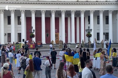 В Одесі запалили лампадки за полеглих захисників: як минула акція пам’яті В Одесі запалили лампадки за полеглих захисників: як минула акція пам’яті