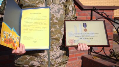 У Житомирі попрощалися із 37-річним воїном Максимом Шабінським У Житомирі попрощалися із 37-річним воїном Максимом Шабінським