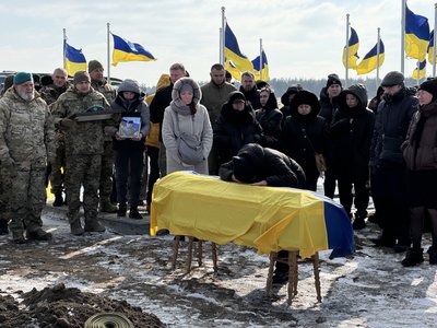 Прощання із загиблим військовим