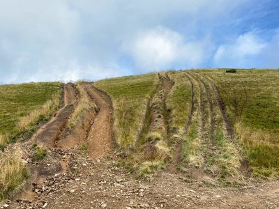 Гора Близниця, Карпати, джипери, джипінг Гора Близниця, Карпати, джипери, джипінг