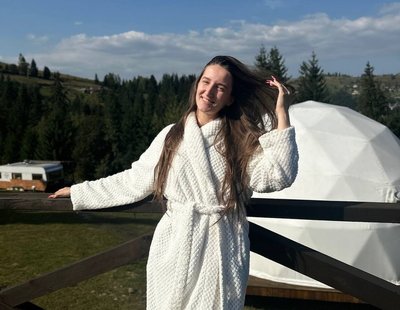 Пара дівчат з Хмельниччини, які місяць тому відіграли власне весілля, планують двох дітей