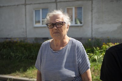 Мешканці Хіммістечка у Сумах протестують проти встановлення вишки мобільного зв'язку Мешканці Хіммістечка у Сумах протестують проти встановлення вишки мобільного зв'язку