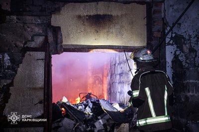 Шевченківський район Харкова атакували російські безпілотники, сталися пожежі, 30 липня 2025 року 2 Шевченківський район Харкова атакували російські безпілотники, сталися пожежі, 30 липня 2025 року 2