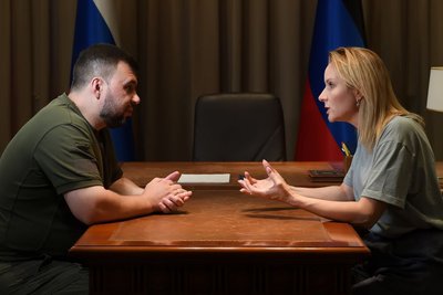Три заклади, два автобуси, літак Путіна: як РФ вивезла 53 дітини з окупованої Донеччини та передала російським сім’ям Три заклади, два автобуси, літак Путіна: як РФ вивезла 53 дітини з окупованої Донеччини та передала російським сім’ям
