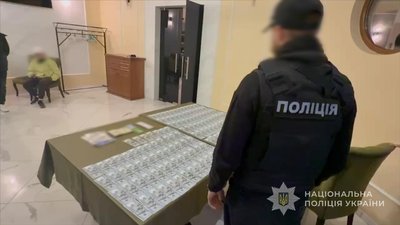 15 тисяч доларів за службу в "тилу": на Одещині військового підозрюють у зловживанні впливом 15 тисяч доларів за службу в "тилу": на Одещині військового підозрюють у зловживанні впливом