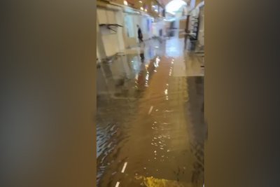 Через дощі на Калинівському ринку підтопило деякі ряди