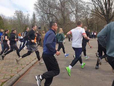 У Хмельницькому відбувся благодійний забіг на підтримку військовослужбовців У Хмельницькому відбувся благодійний забіг на підтримку військовослужбовців