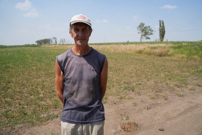 "Уб’ють, так уб’ють — кладовище поруч". Як живуть у Маломихайлівці на Дніпропетровщині, що за 12 км від лінії фронту "Уб’ють, так уб’ють — кладовище поруч". Як живуть у Маломихайлівці на Дніпропетровщині, що за 12 км від лінії фронту