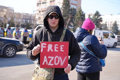 У Черкасах відбулась мирна хода присвячена 11 річниці війни У Черкасах відбулась мирна хода присвячена 11 річниці війни