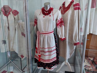 Одяг, вишитий городоцьким швом, липень 2024 Одяг, вишитий городоцьким швом, липень 2024