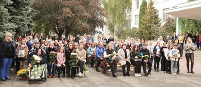 У ліцеях Вінниці відкрили пам'ятні стели на честь полеглих випускників У ліцеях Вінниці відкрили пам'ятні стели на честь полеглих випускників