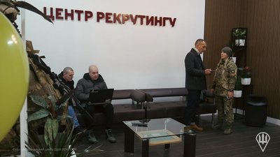 Служба у ДШВ: керівник рекрутингового центру про роботу, контракти та відкриття у Полтаві Служба у ДШВ: керівник рекрутингового центру про роботу, контракти та відкриття у Полтаві