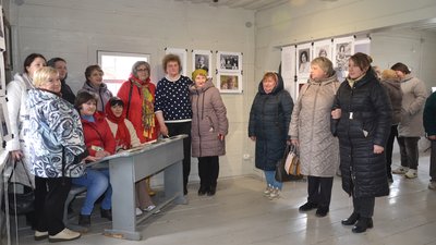 Народна вища школа у Вовчку: як у чернігівському селі будують школу для дорослих та вчать демократії Народна вища школа у Вовчку: як у чернігівському селі будують школу для дорослих та вчать демократії