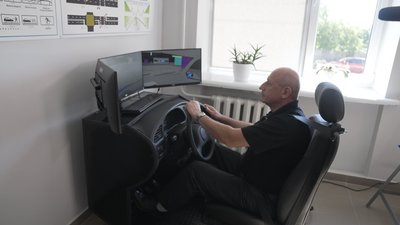 У Вінниці запрацювала автошкола, адаптована для людей з інвалідністю У Вінниці запрацювала автошкола, адаптована для людей з інвалідністю