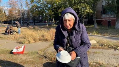 «Розпродамся та поїду»: як у Краматорську під обстрілами працює барахолка «Розпродамся та поїду»: як у Краматорську під обстрілами працює барахолка