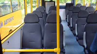 Шість громад Чернігівщини отримали шкільні автобуси від французької організації ACTED Шість громад Чернігівщини отримали шкільні автобуси від французької організації ACTED