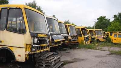 "Автобуси не нові, а старі": як обслуговують і ремонтують міські автобуси у Львові "Автобуси не нові, а старі": як обслуговують і ремонтують міські автобуси у Львові