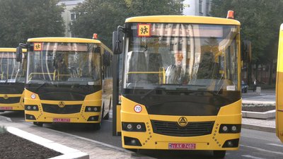 Шкільні автобуси Шкільні автобуси