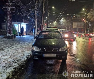 ДТП у Житомирі: водій авто збив двох підлітків на пішохідному переході ДТП у Житомирі: водій авто збив двох підлітків на пішохідному переході